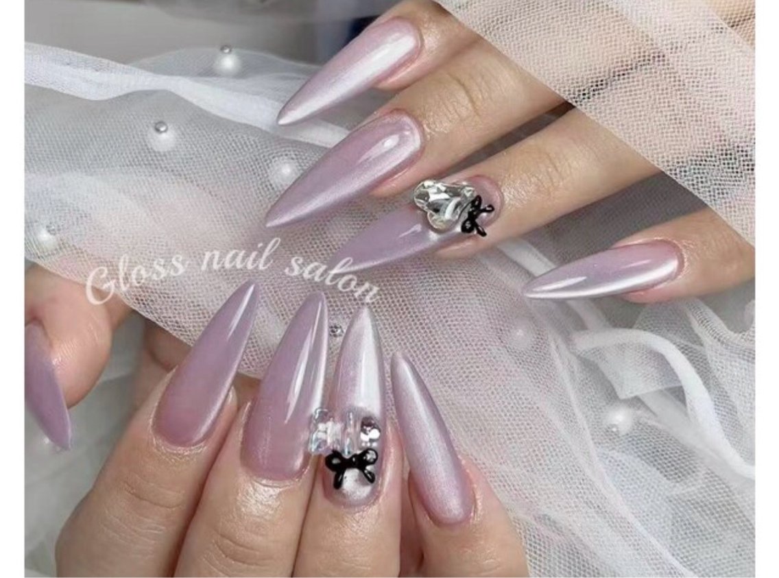 ネイル みゆ🐰 Gloss nailのネイルデザイン