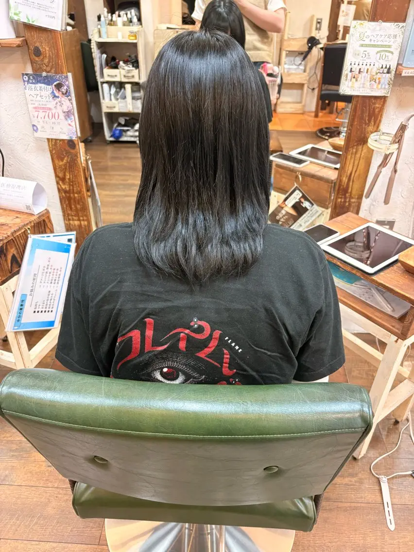 カラー ブラウンカラー ダークブラウン 三宅　デザインカラー 透明感カラー✨のヘアスタイル