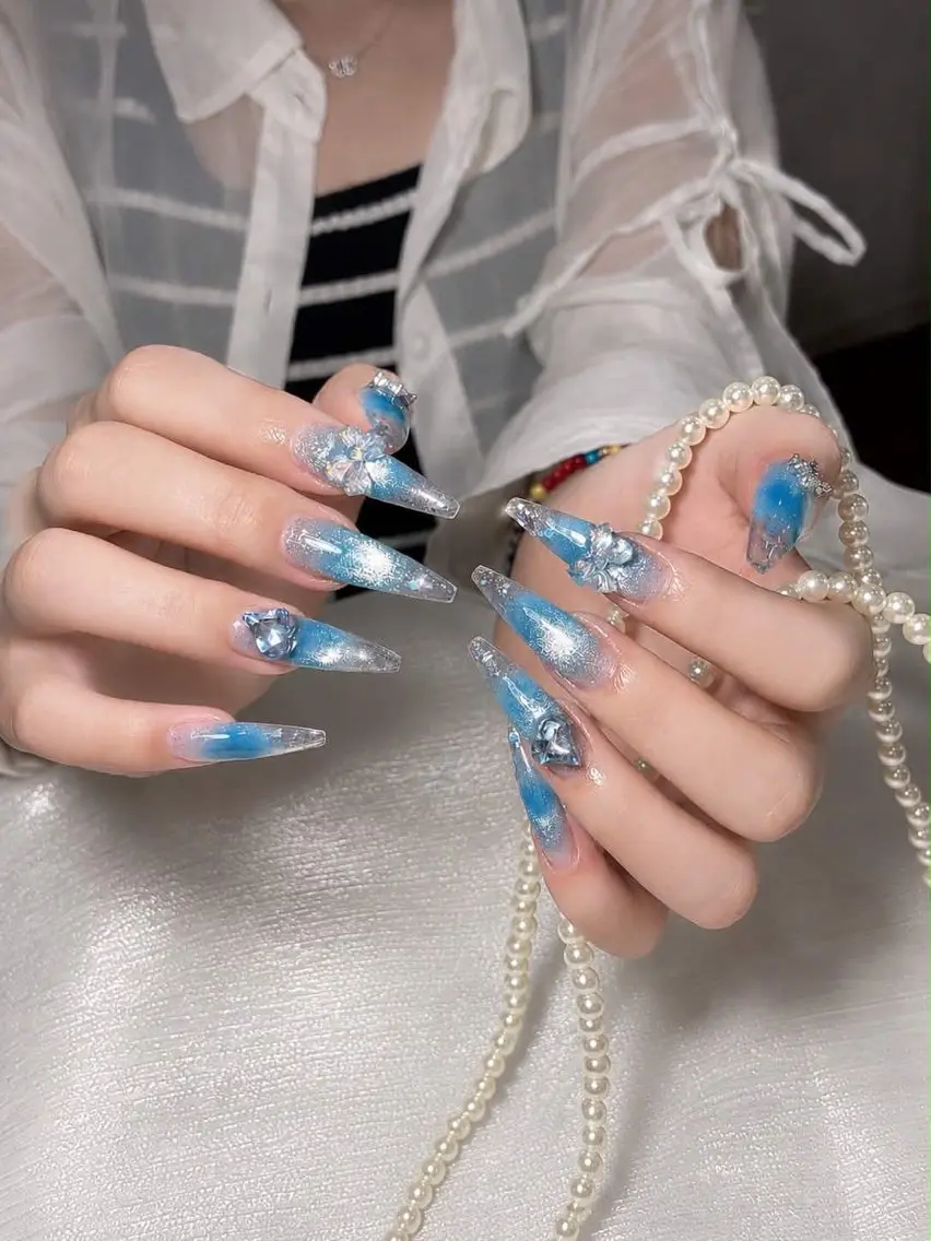 ネイル キラキラネイル 韓国ネイル マグネットネイル 夏ネイル ワンホンネイル ハンドネイル Sully Nail  Labのネイルデザイン