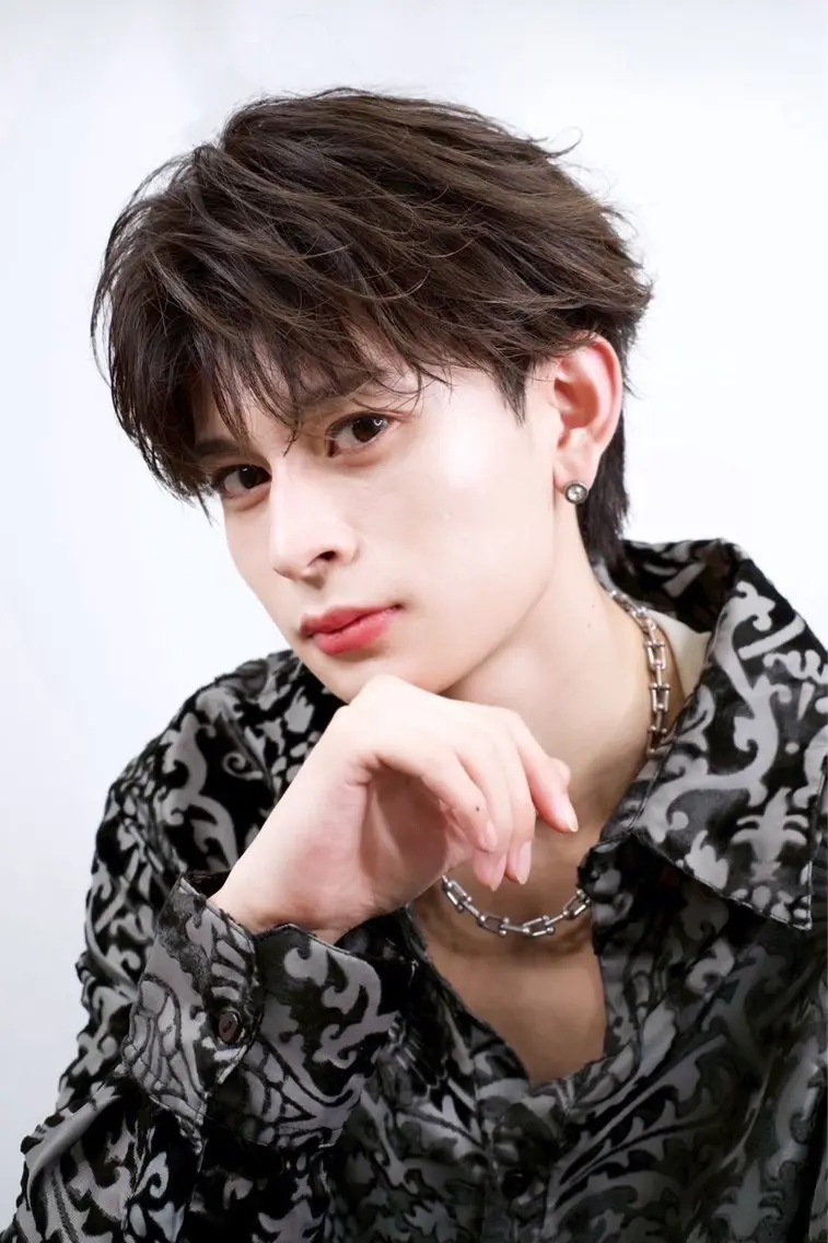 ショート カラー パーマ メンズ 飯塚 想のヘアスタイル