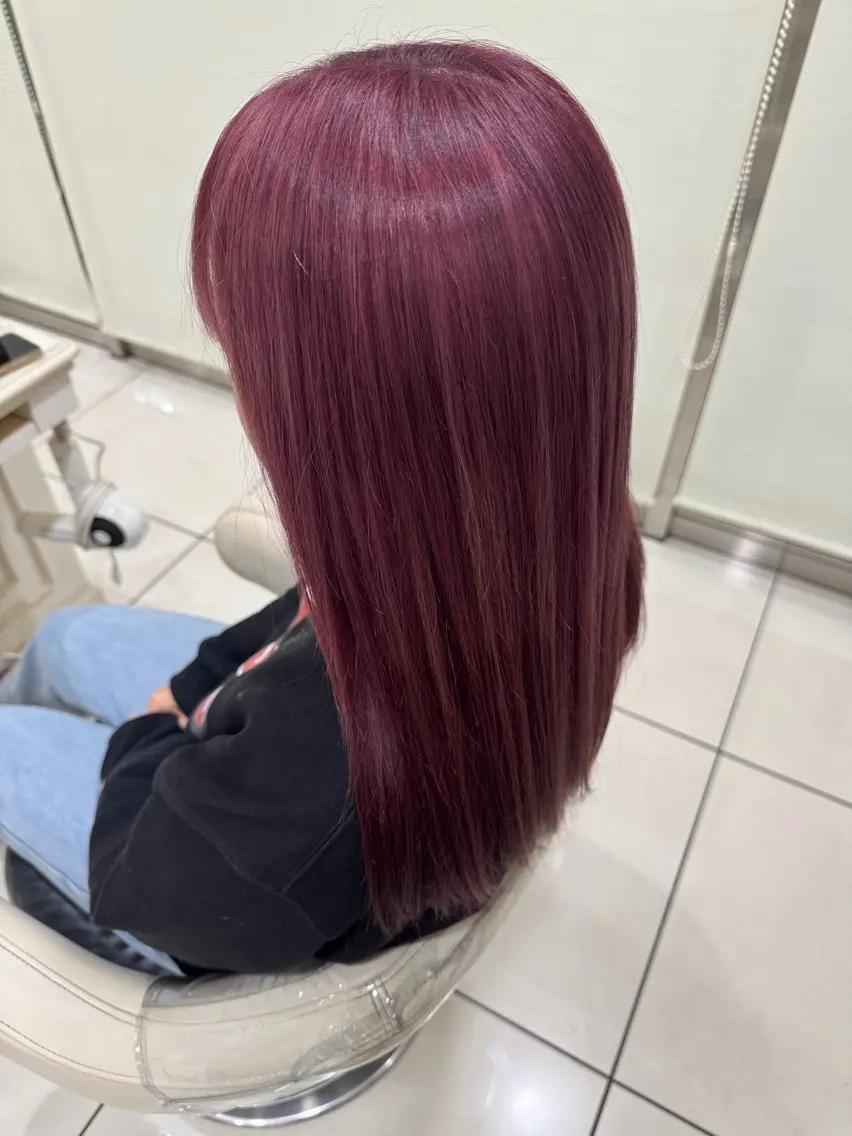 ロング カラー メンズ ダブルカラー レッドカラー ヘアカラー 新井 俊輔のヘアスタイル