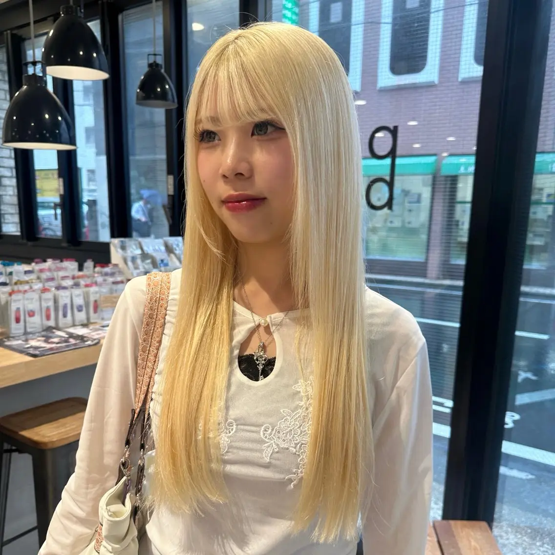 ロング カラー ヘアカラー ブリーチ🩸 レイヤー🪬yumeのヘアスタイル
