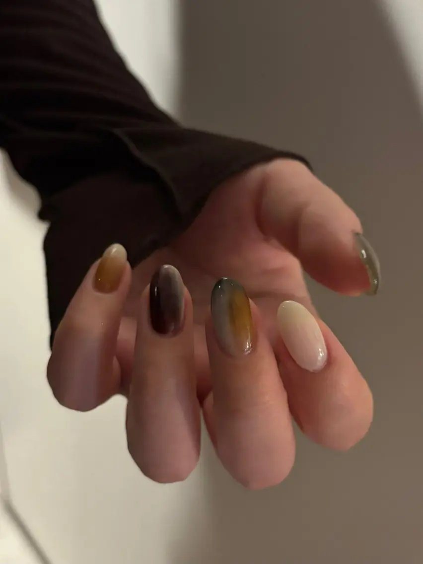 ネイル Manon Tomiのネイルデザイン
