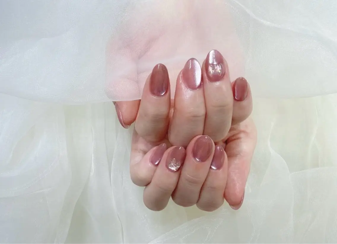 ネイル 韓国ネイル マグネットネイル ピンク NailSalon✨ Écrinエクランのネイルデザイン