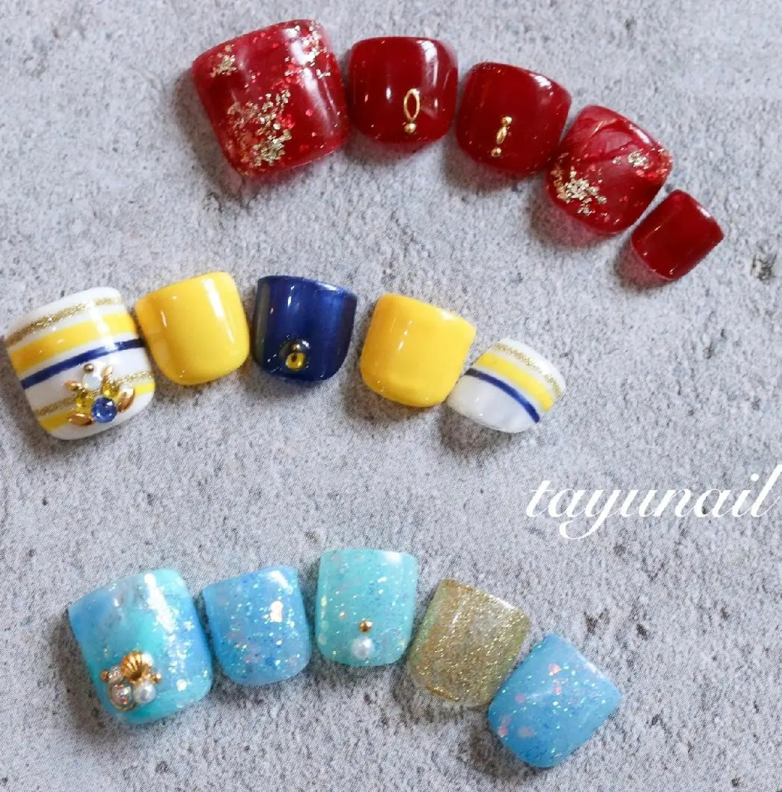 ネイル ブルー フットネイル ジェルネイル ワンカラーネイル パラジェル ネイルサロン 【たゆnail】のネイルデザイン