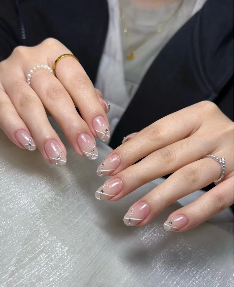 ネイル アートネイル ジェルネイル キラキラネイル 韓国ネイル オフィスネイル DAISY_NAIL 【フィルイン専門店】のネイルデザイン