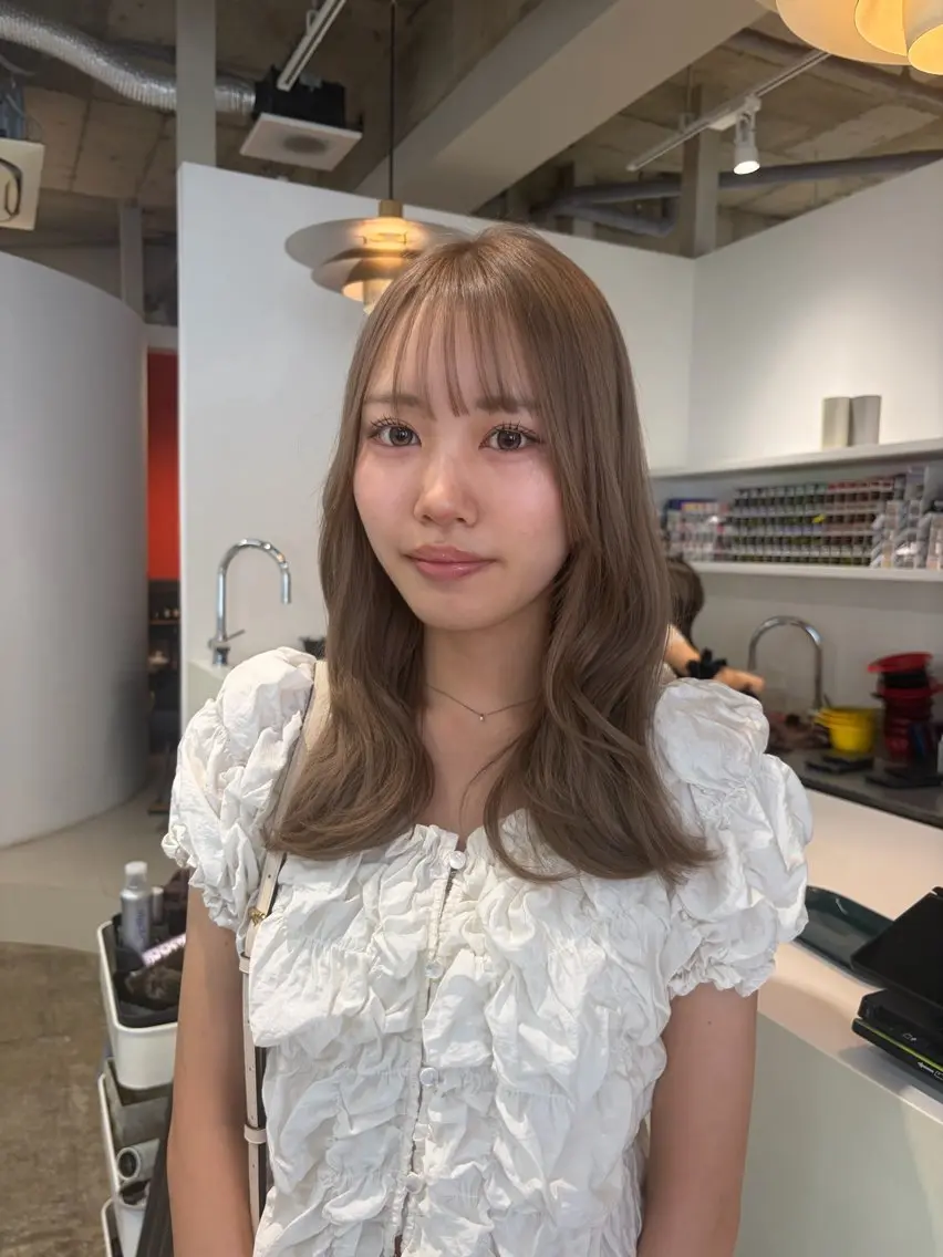 セミロング ヘアカラー mihane fit hueのヘアスタイル