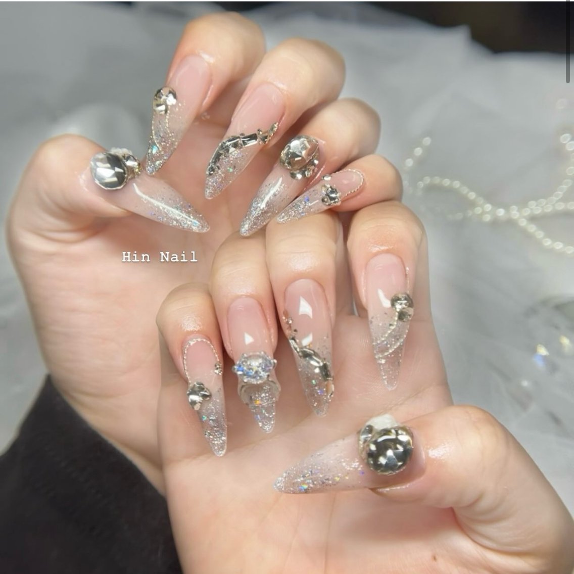 ネイル アニマル柄 ブラウン チークネイル ドット フットネイル ハンドネイル HIN NAILのネイルデザイン