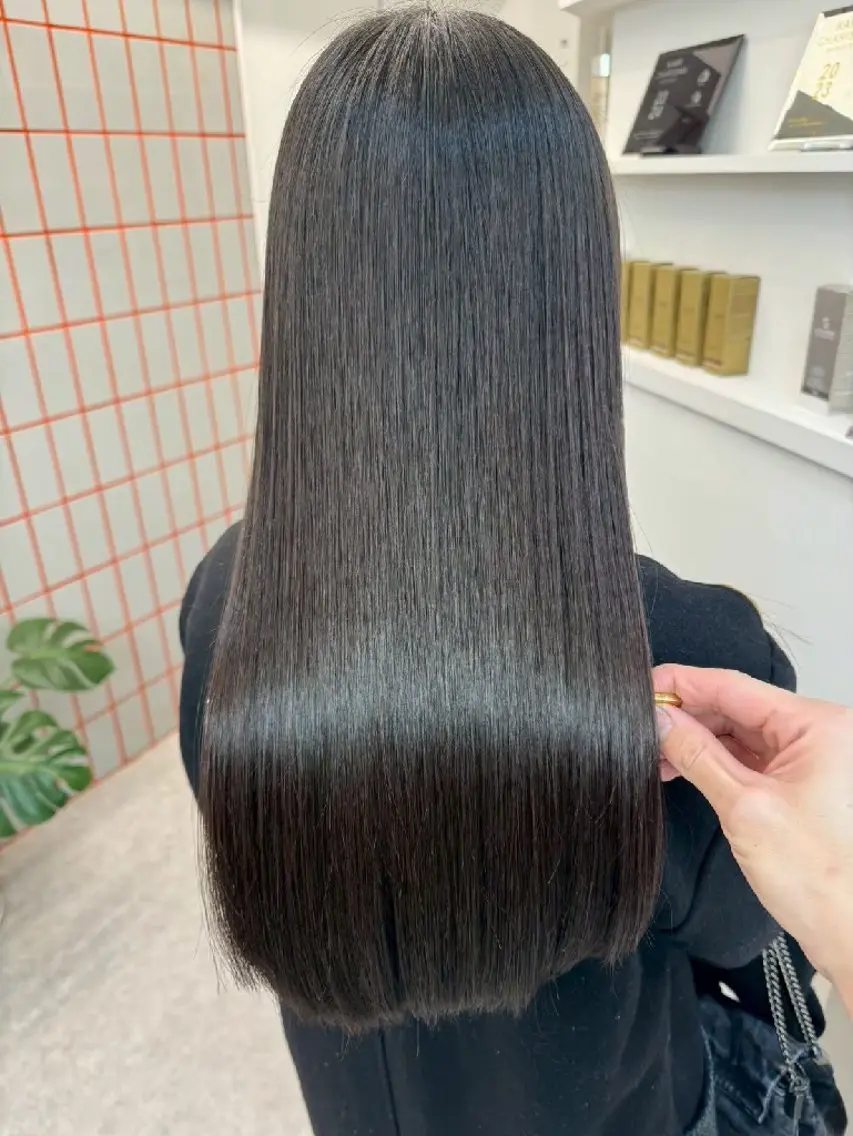 縮毛矯正＋トリートメント🎀💕(ブリーチ履歴がある場合、1回ブリーチの方まで)の写真