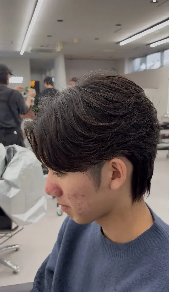 【女子ウケ抜群!】メンズカット+フェザーパーマの写真