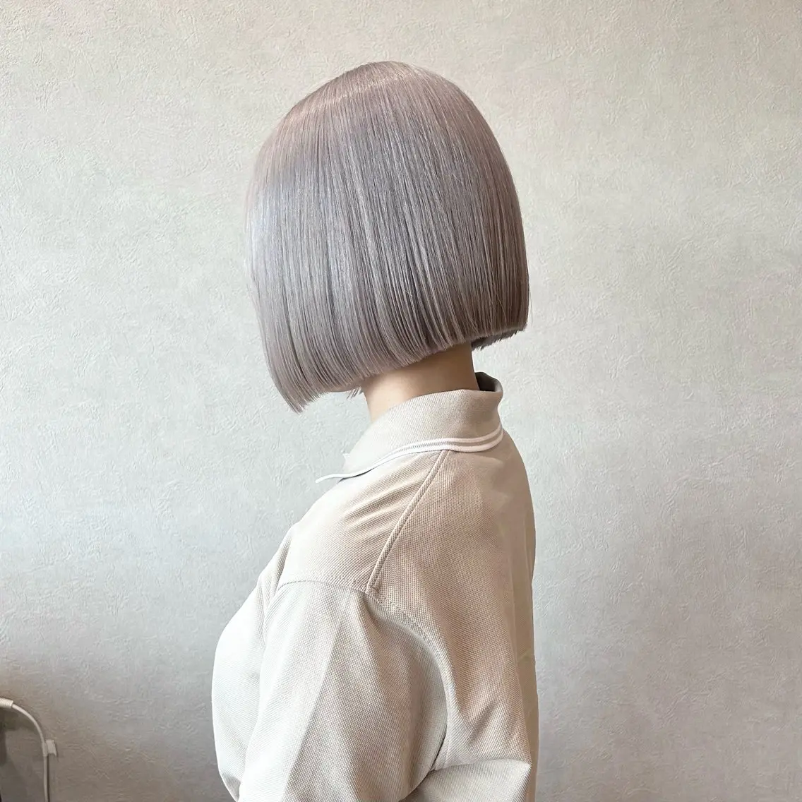 ショート カラー 井手 孔介のヘアスタイル