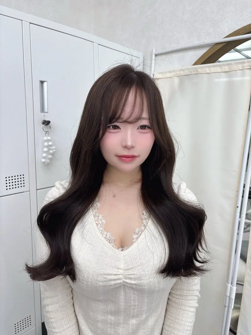 セミロング チョコレートブラウン ヘアカラー トリートメント 〖ワンホンヘアー〗 SAKURA👼🏻のヘアスタイル
