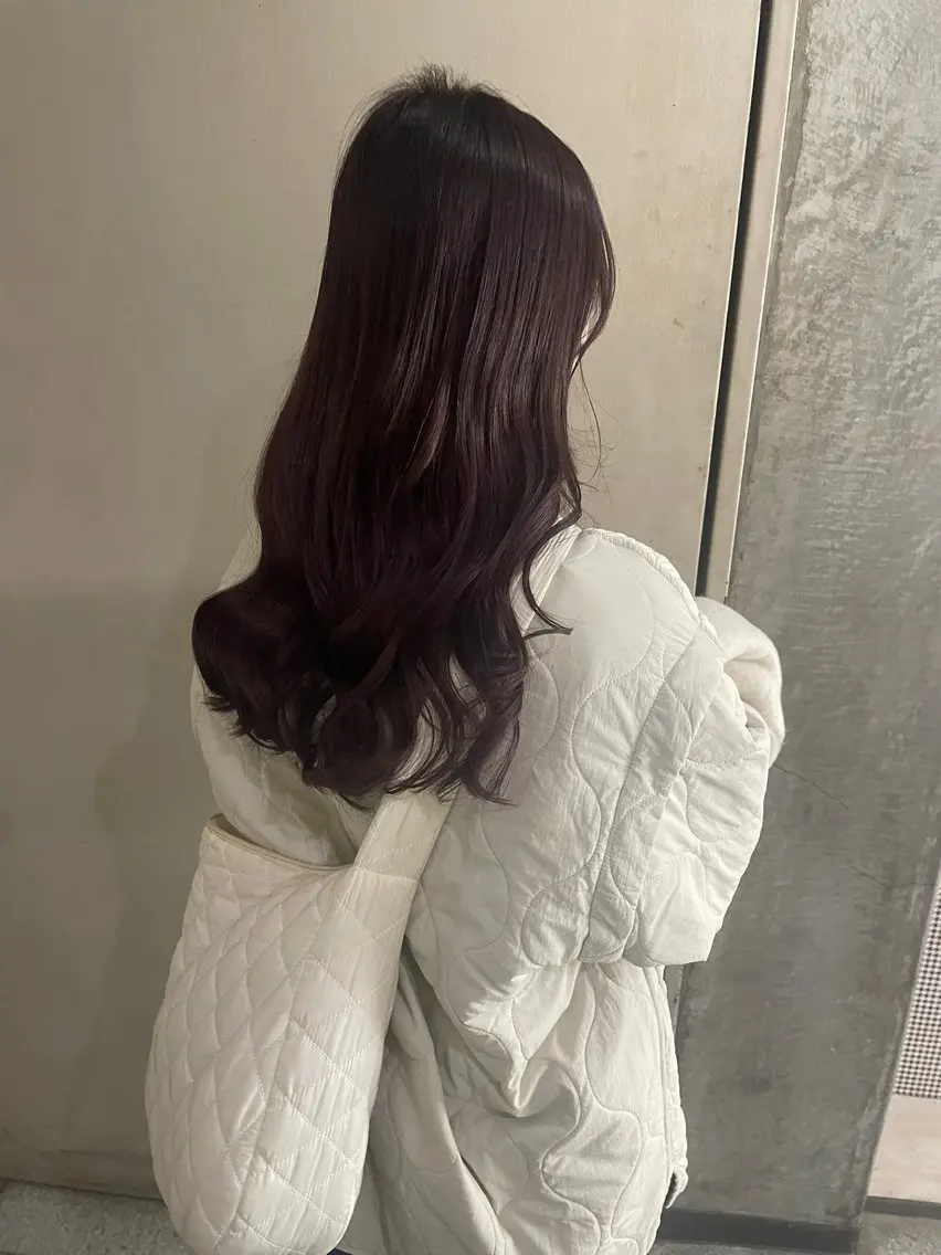 セミロング カラー 吉村 夏椰のヘアスタイル