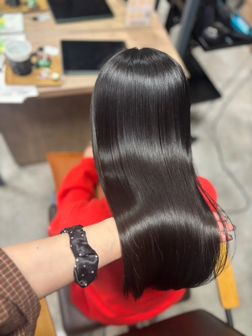 ロング カット 縮毛矯正 トリートメント きょうか🩶 /艶髪/髪質改善のヘアスタイル