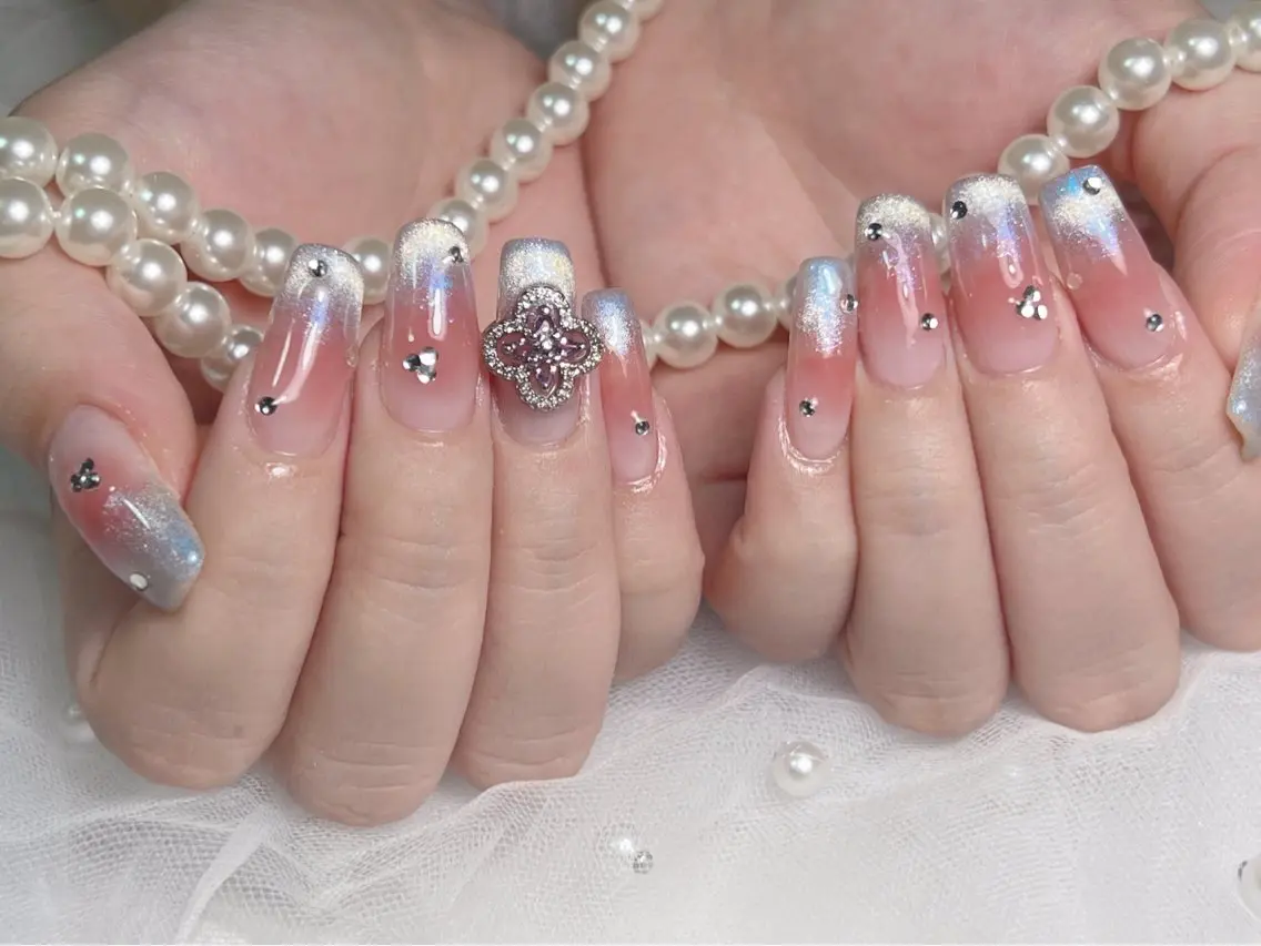ネイル lucky nail 歌舞伎町のネイルデザイン