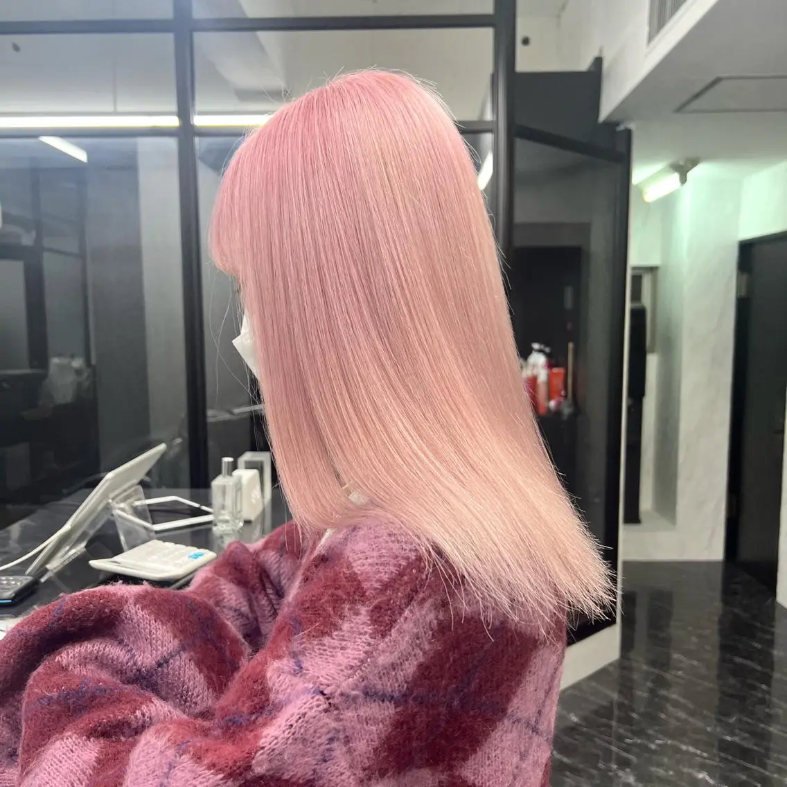 セミロング カラー シールエクステ ハイトーンカラー エクステ シールエクステ特化 ハイトーン、NANAのヘアスタイル