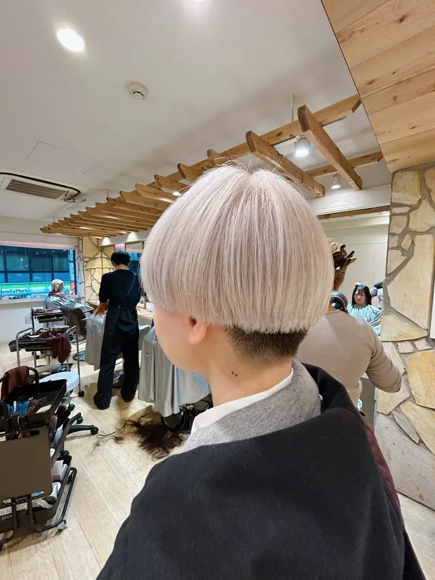 ショート カラー カット ヘアカラー kawabe maikoのヘアスタイル