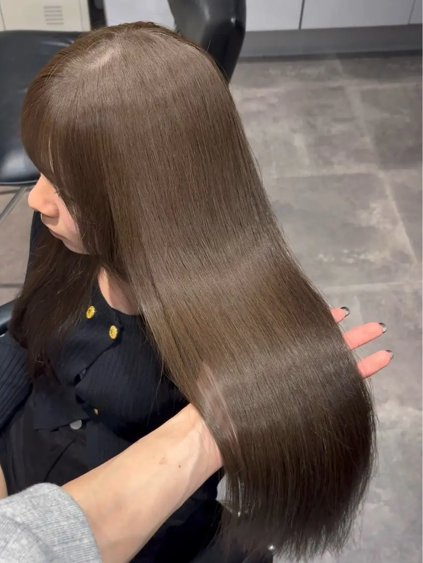 ロング カラー ベージュカラー ブリーチ ダブルカラー ブリーチなしカラー オリーブベージュ ヘアカラー 🩵福岡ブリーチなし レイヤー/紫音🩵のヘアスタイル