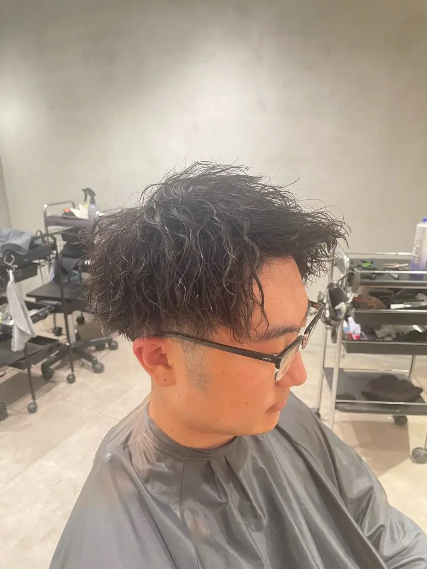 ショート メンズ カット パーマ ENN藤本 大輝艶感カラーのヘアスタイル