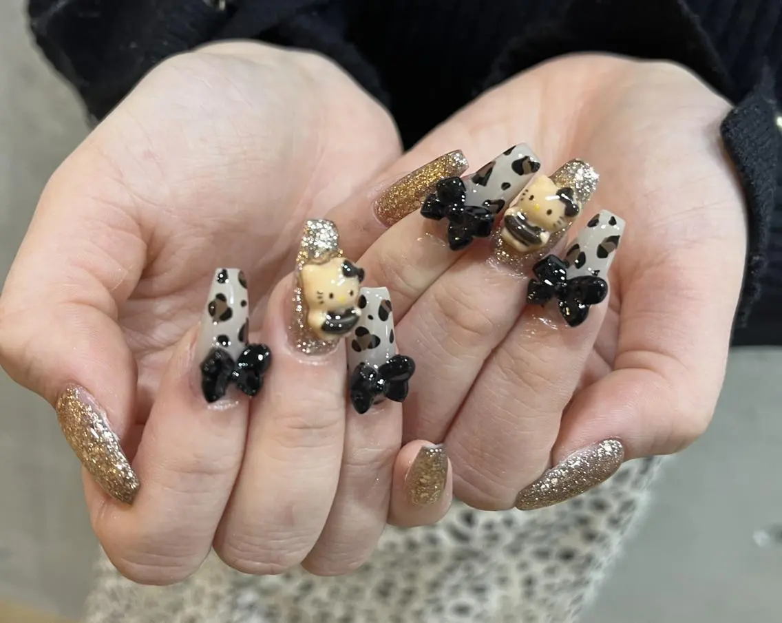 ネイル アートネイル オーロラネイル ガーリー キラキラネイル 韓国ネイル 中野 REIのネイルデザイン
