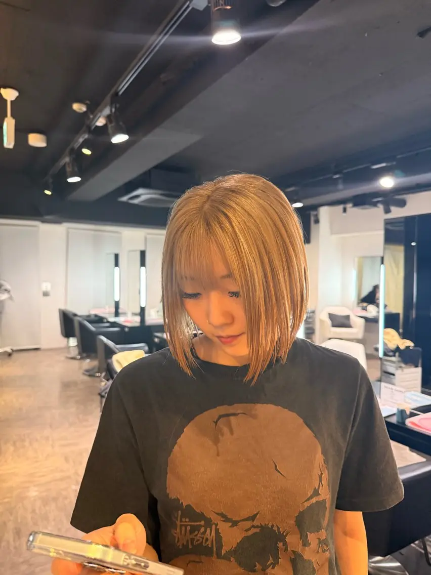 ミディアム ヘアカラー レイヤー/艶カラー ROKUのヘアスタイル