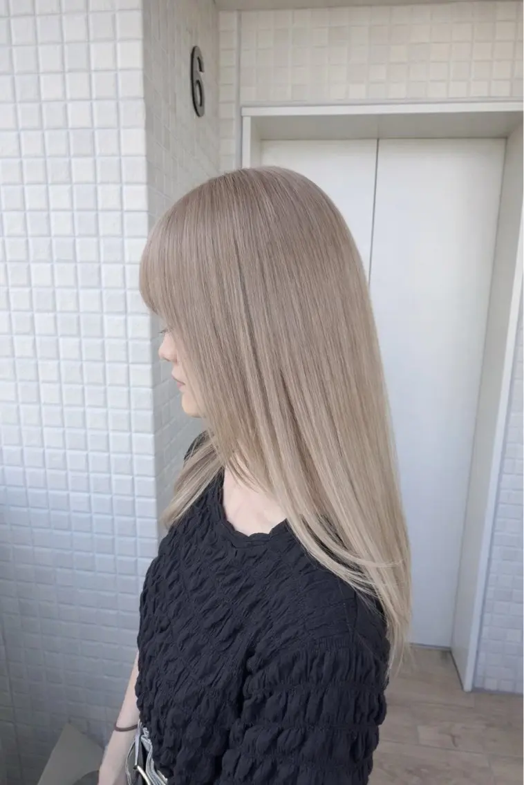 ミディアム LEA'NA 【レアナ】のヘアスタイル