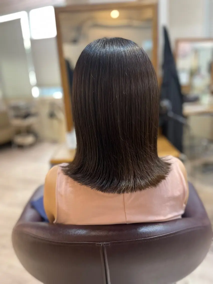 ミディアム カット ヘアカラー 茅野 あゆ美のヘアスタイル