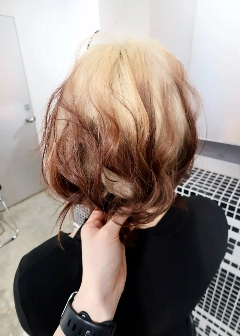 セミロング カット ヘアカラー ボブ/ブリーチ 学芸大学SaKuraのヘアスタイル