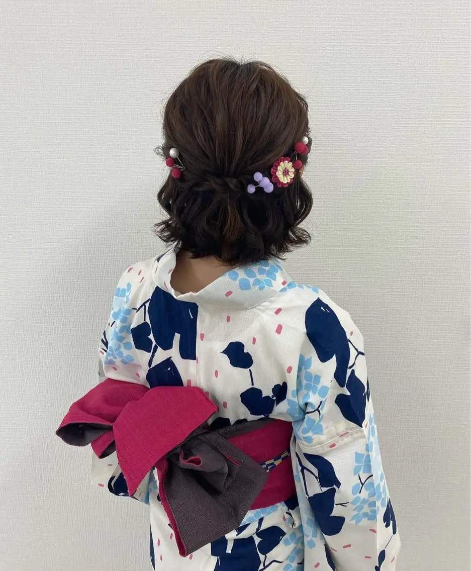 🩷【土日祝7:00​〜​16:00】浴衣着付け+ヘアセット🩷の写真