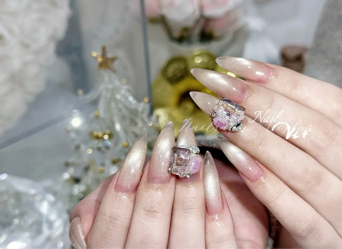 ネイル ハンドネイル ✨Nailsalon Vi+✨のネイルデザイン