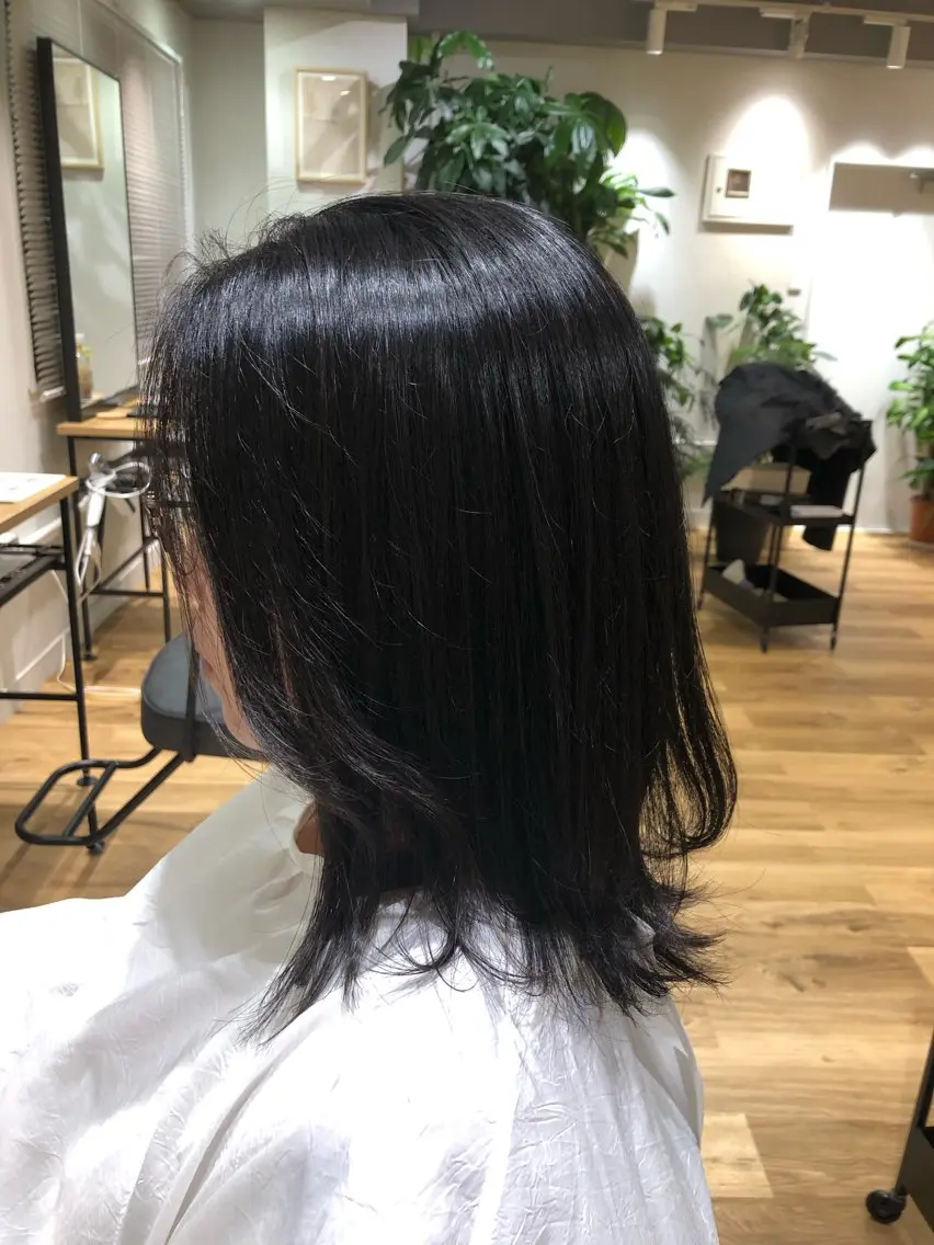 ミディアム レイヤーカット こうやま みるのヘアスタイル