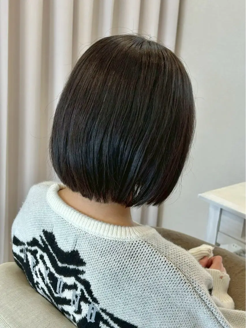 ショート カット センターパート 韓国ヘア・綾也のヘアスタイル