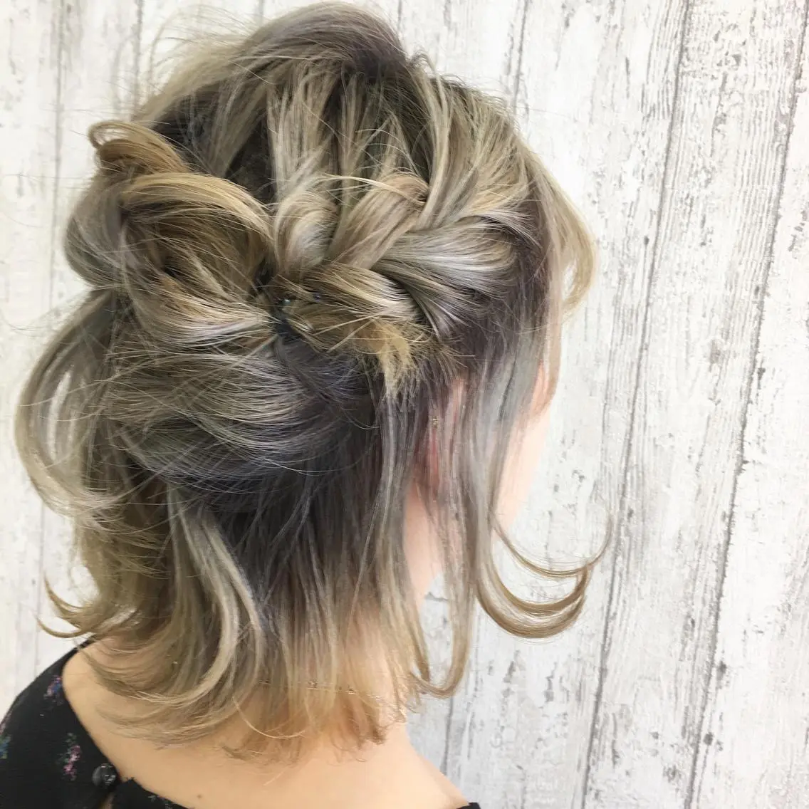 ミディアム ヘアアレンジ Kaede .のヘアスタイル