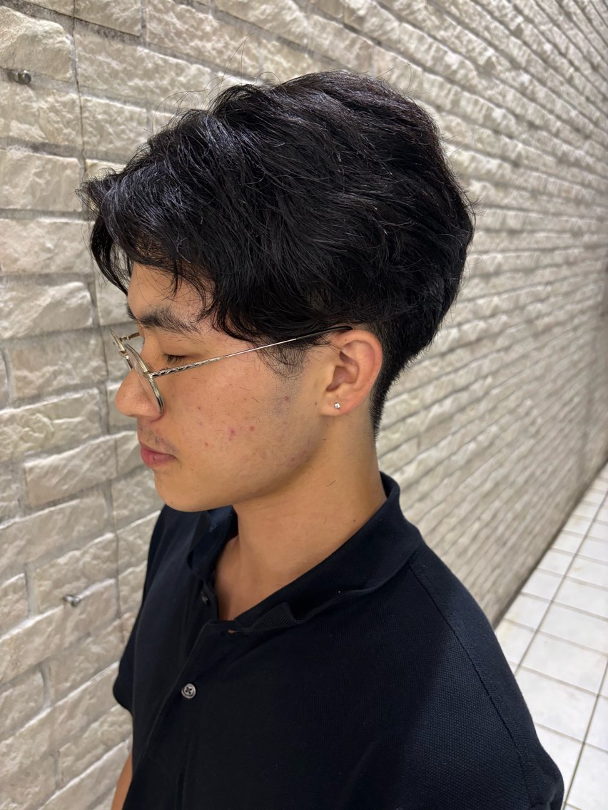 ミディアム メンズ カット 【メンズ特化】セン ターパート/保坂太一のヘアスタイル