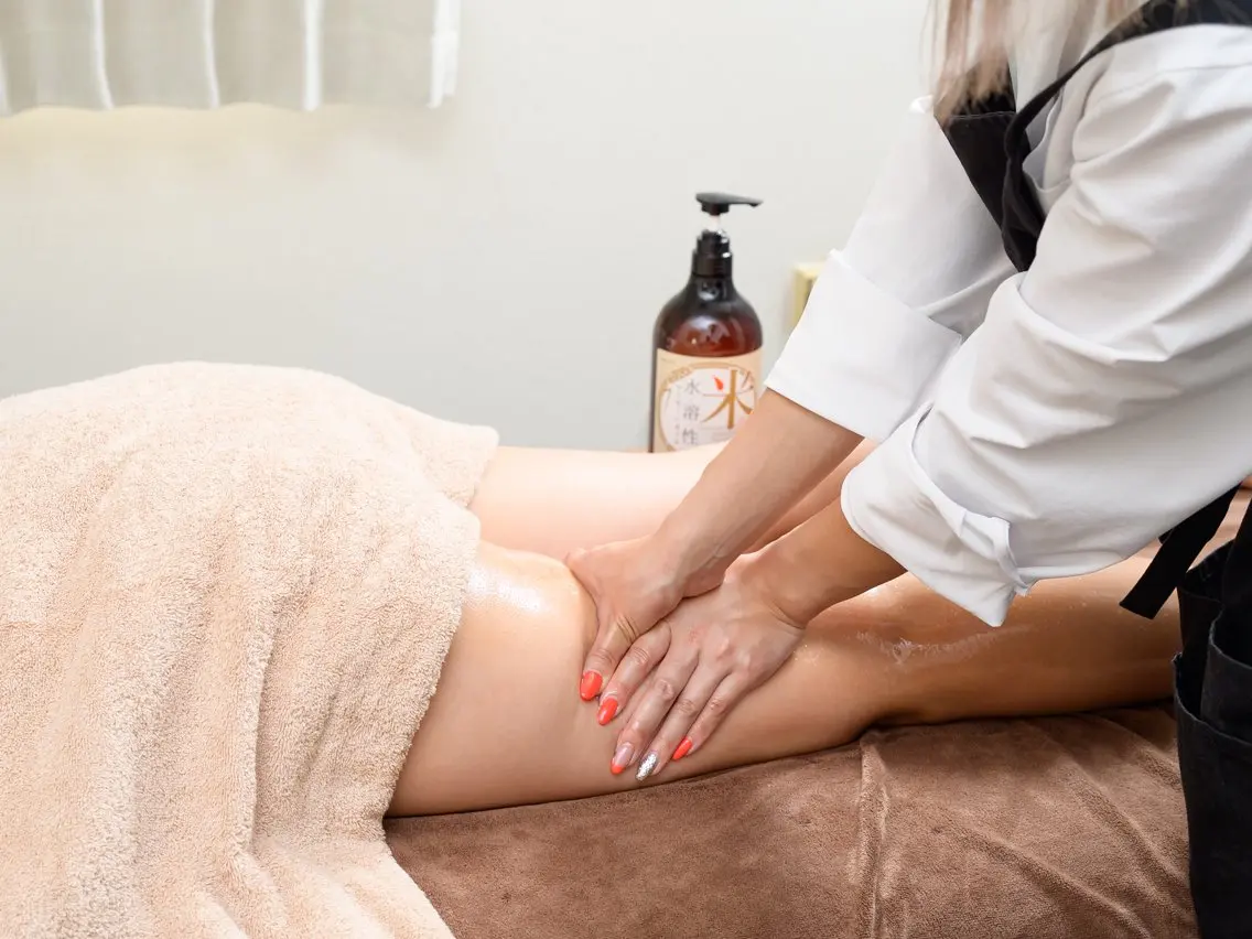 🧑男性専用🧑「【気になる部分集中ケア】75分‼️」オイルリンパマッサージで体スッキリ軽くなります✨の写真