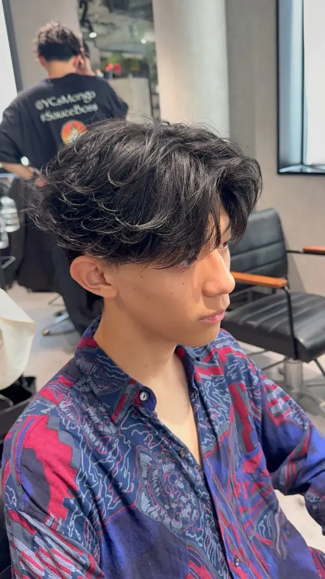 メンズ センターパート NEXTzer0 メンズカット/パーマのヘアスタイル