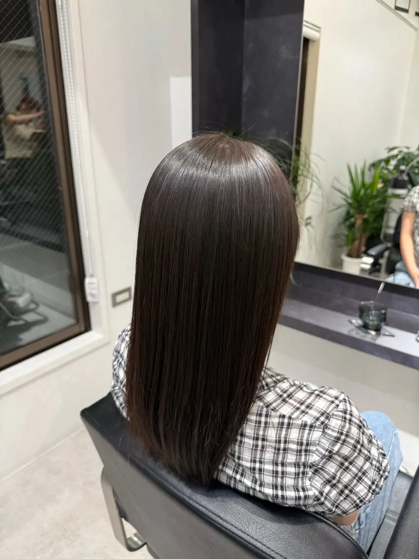 ロング パーマ ヘアアレンジ パーマ 縮毛矯正 山添 鈴花のヘアスタイル