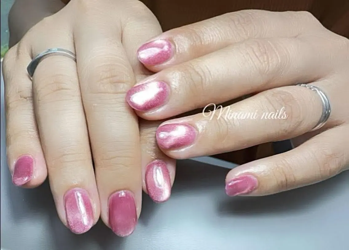 ネイル アートネイル オーロラネイル ガーリー キラキラネイル 韓国ネイル Minami Nailsのネイルデザイン