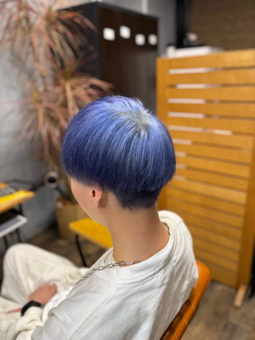 カラー メンズ メンズブリーチ ブリーチ ブルーカラー 透明感カラー 後藤 慶斗のヘアスタイル