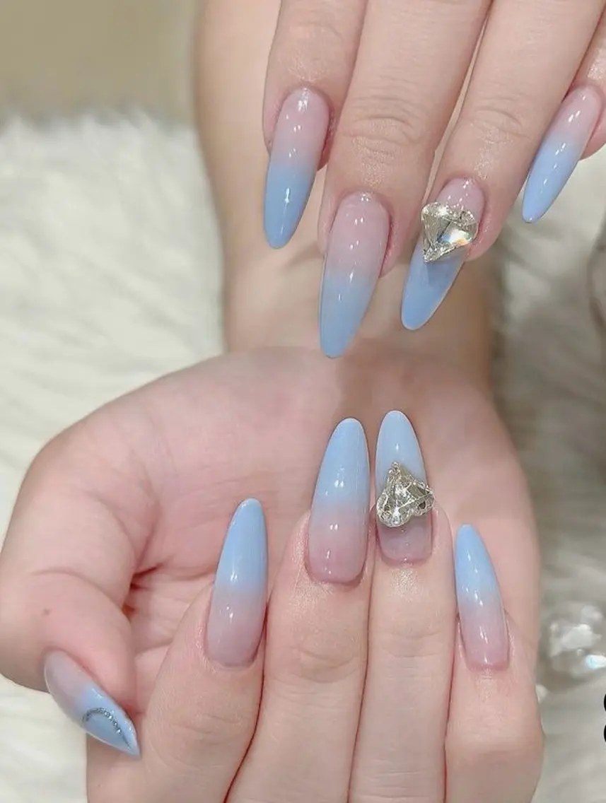 ネイル フレンチネイル ジェルネイル 韓国ネイル マグネットネイル マグネットフレンチ akina nailsのネイルデザイン