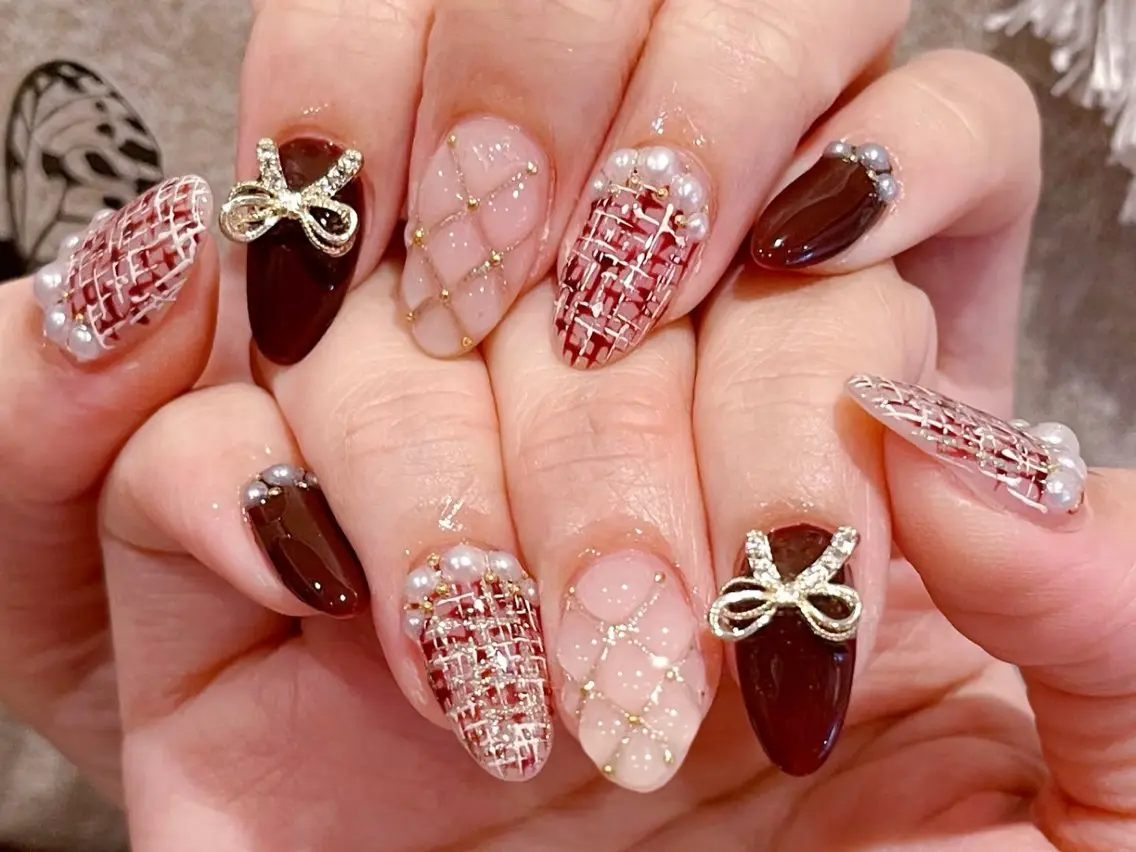 ネイル オーロラネイル 長さ出し フレンチネイル ジェルネイル ガラスフレンチ ハンドネイル Rela・S NAILのネイルデザイン