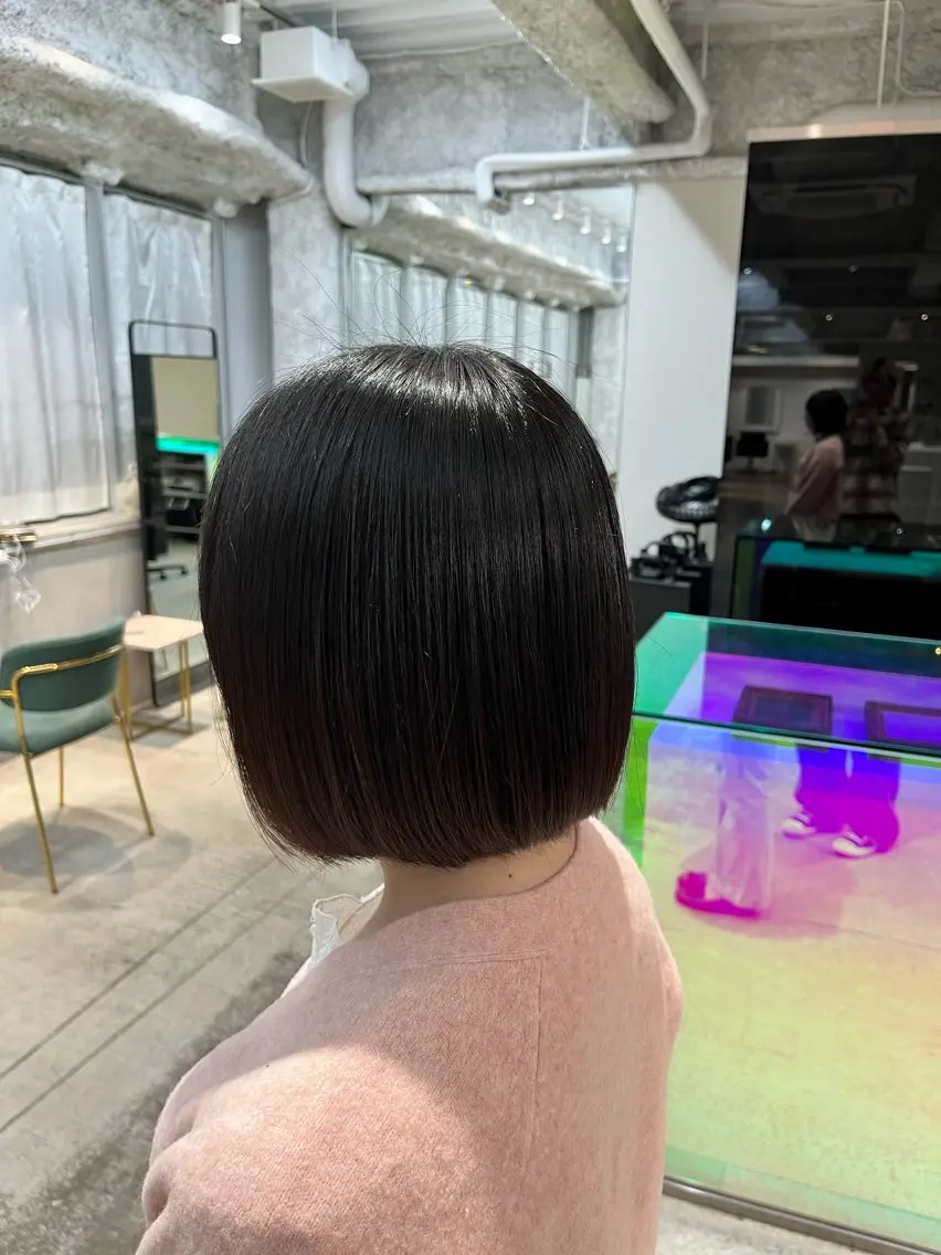 ショート 切りっぱなしボブ ボブ 宇佐美佳/美髪 ストレート/縮毛矯正のヘアスタイル