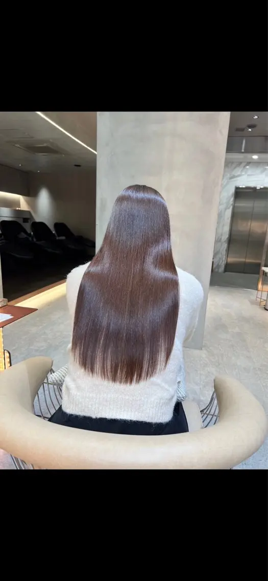 ロング カット ヘアカラー 縮毛矯正 トリートメント 縮毛矯正/レイヤー 顔周/艶カラ-/笑璃のヘアスタイル