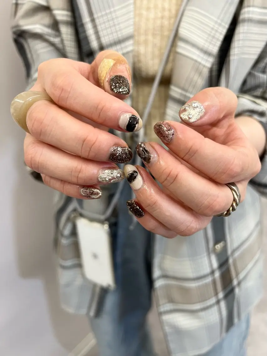 ネイル アートネイル ジェルネイル ラメ(グリッター) ニュアンスネイル パラジェル ハンドネイル ハンドケア Bana_ Nailのネイルデザイン