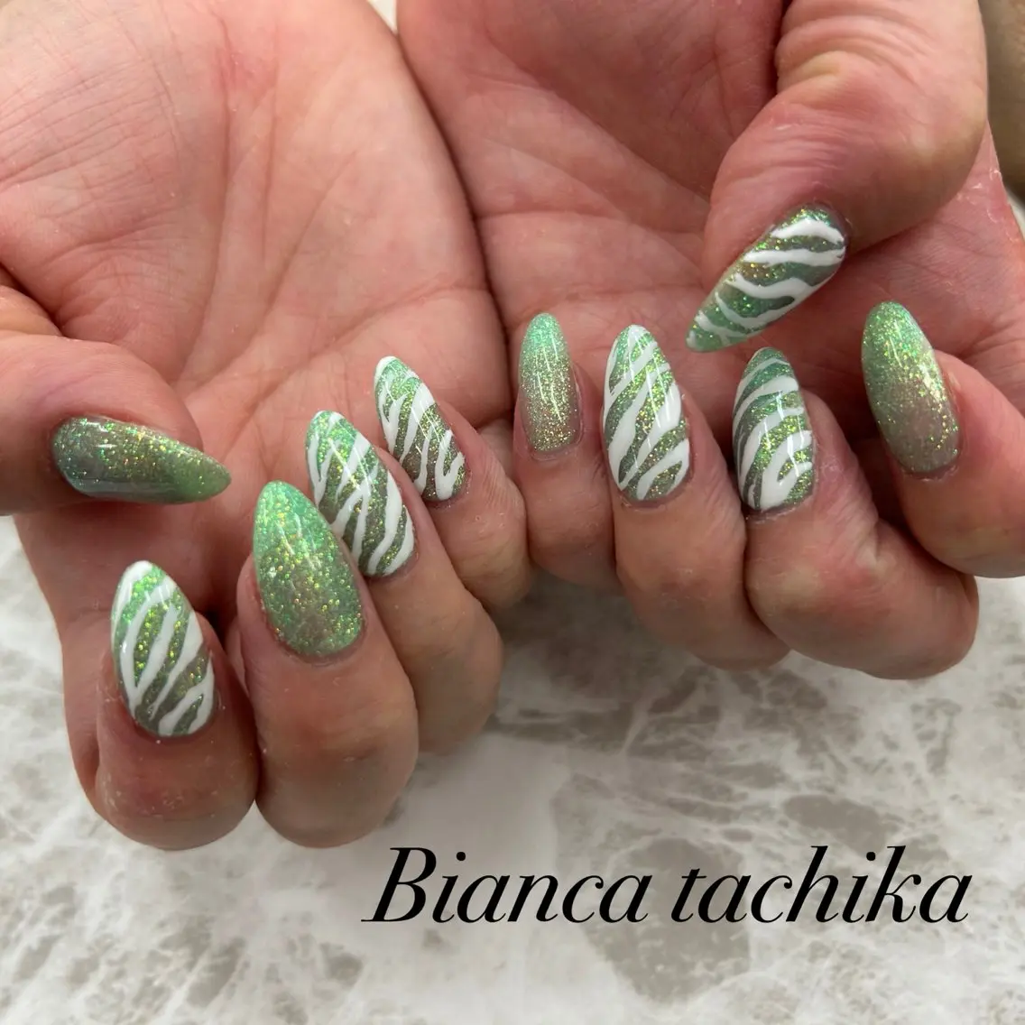 ネイル Bianca 立川店 小川のネイルデザイン