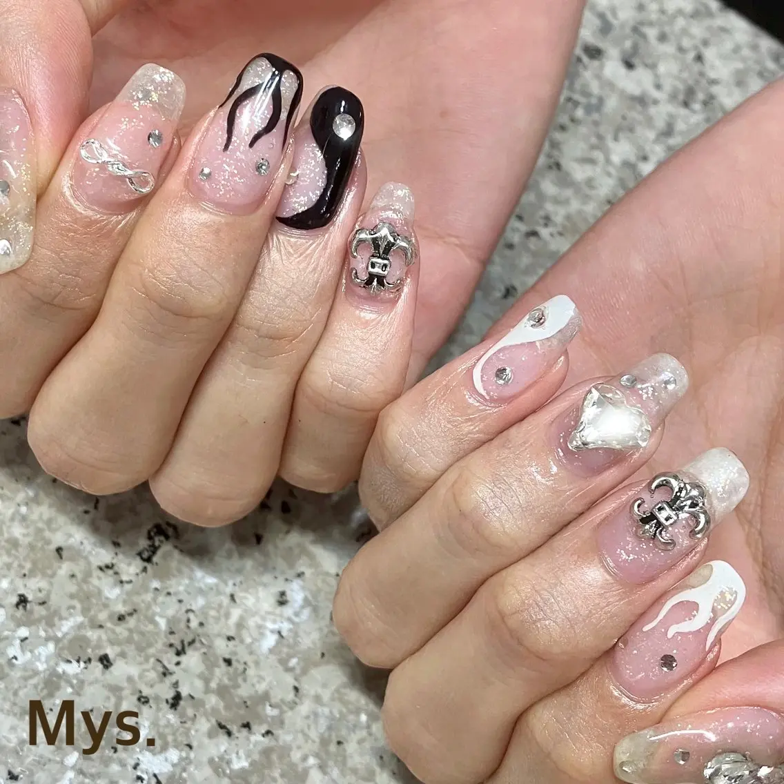 ネイル ハンドネイル Mys. 三上紗紀のネイルデザイン