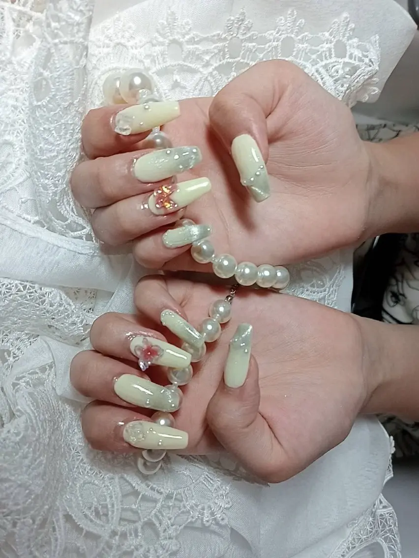 セミロング Hanaai Salon新宿店のネイルデザイン