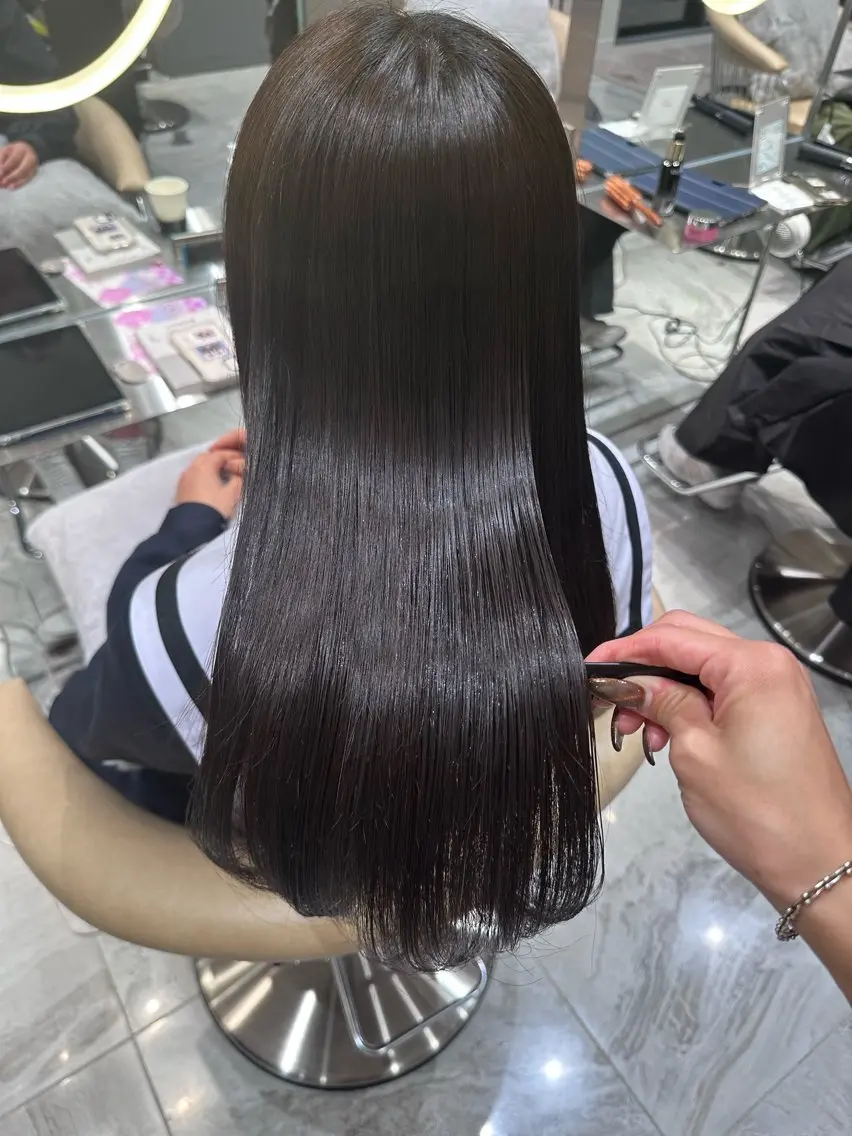 ロング カット 縮毛矯正 トリートメント 髪質改善 縮毛の達人 矢井由真のヘアスタイル