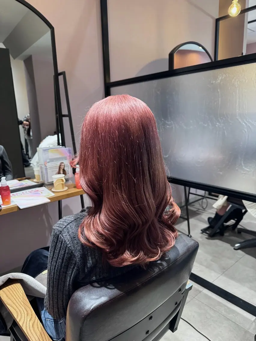 セミロング 森 いずなのヘアスタイル