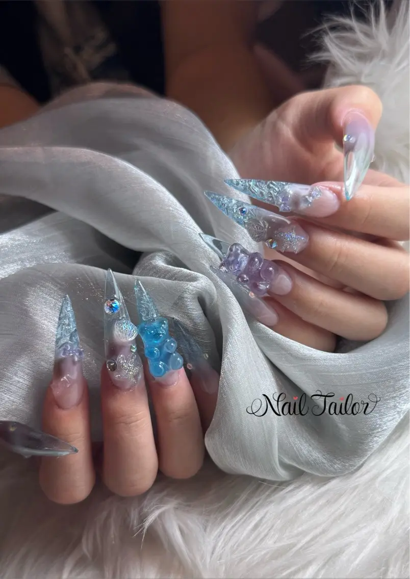 ネイル ブルー クリアネイル ラメ(グリッター) ロングネイル スカルプネイル ハンドネイル NailTailor ネイルテイラーのネイルデザイン